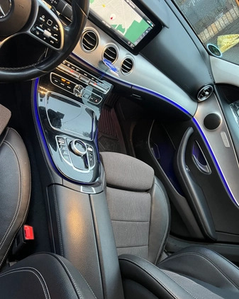 Mercedes-Benz Klasa E cena 99900 przebieg: 164000, rok produkcji 2018 z Gostynin małe 121